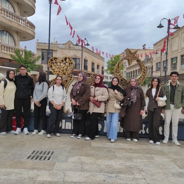 Elazığ Gez Gör Tur katılımcıları bir gezi sırasında